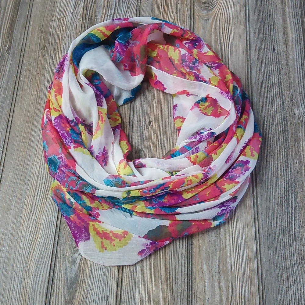 Apt.9 Colorful Floral Flower Pattern Print Lightweight Infinity Scarf